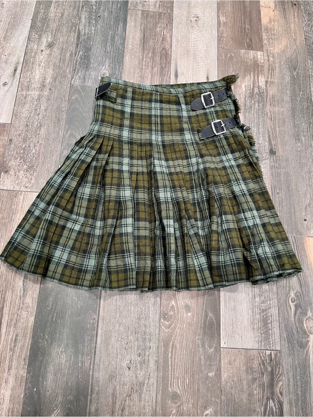 Scottish Design Tartans Kilt Green Black Brown Plaid Adult 32 Bagpipe Cosplay